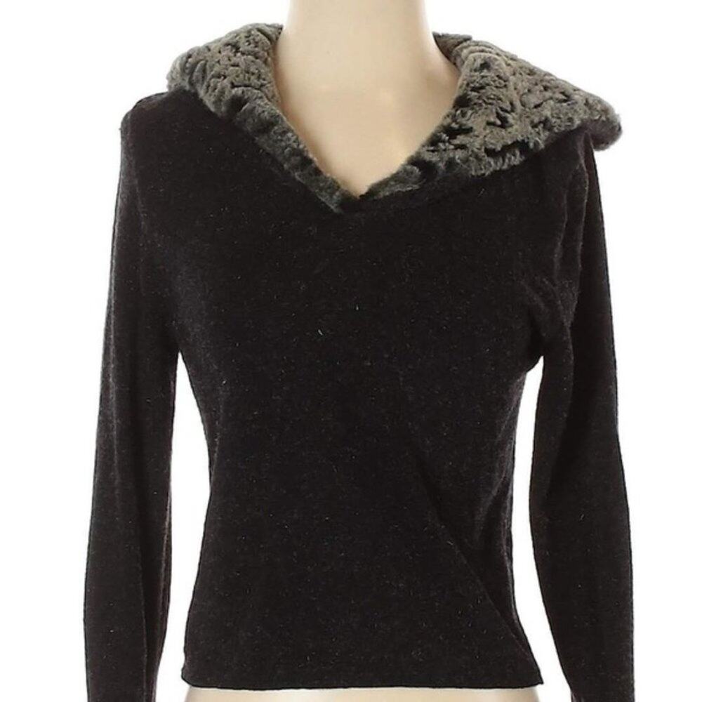 Vintage MCNY | black faux fur neck & cuff sweater